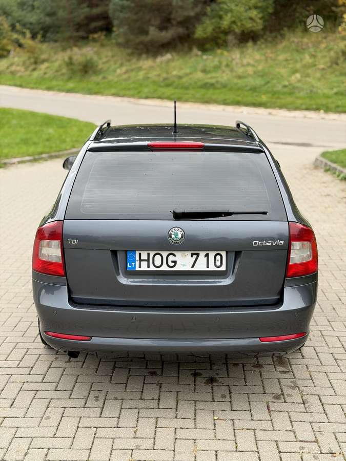 Skoda Octavia 2011 — photo 6