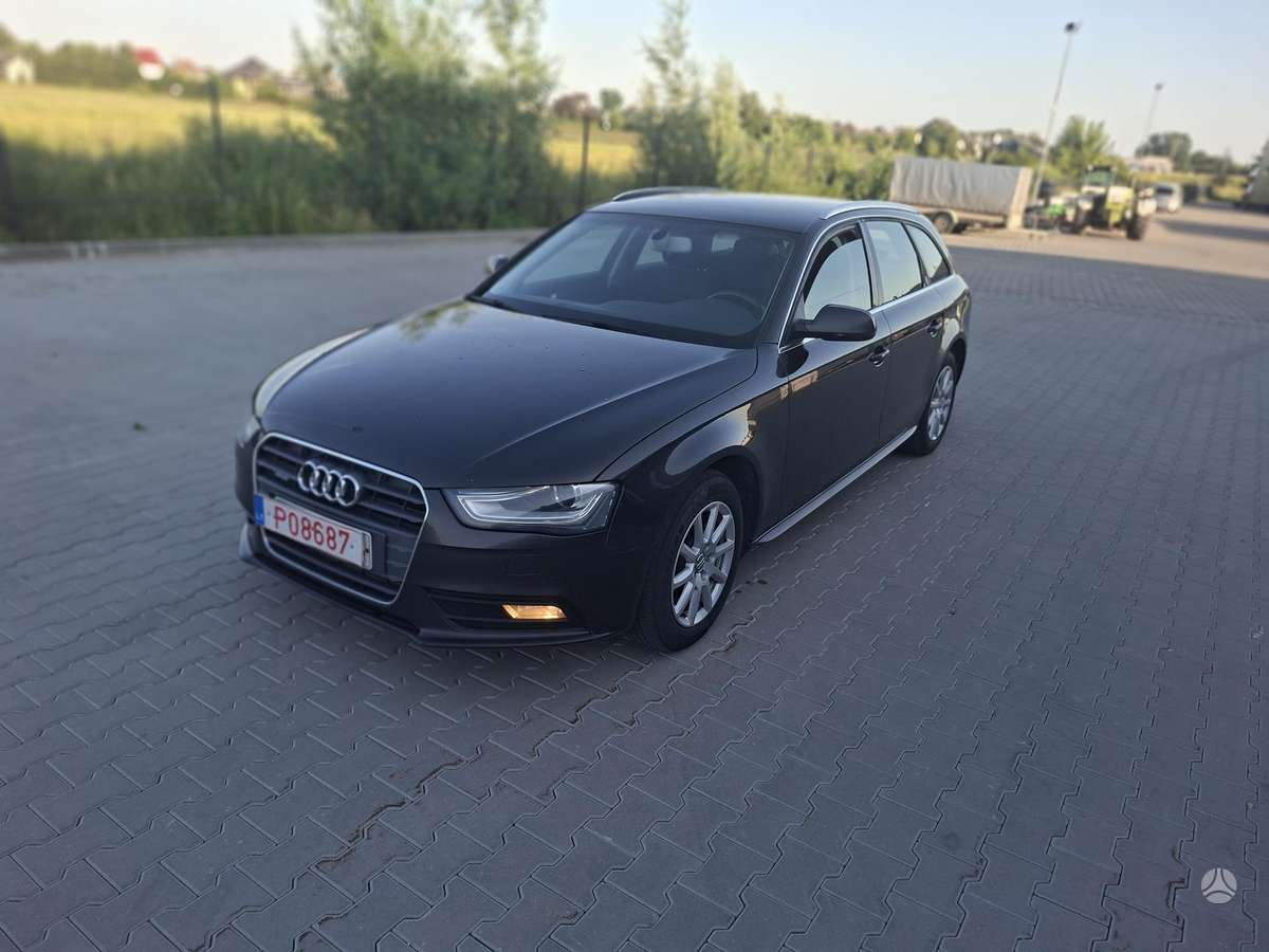 Audi A4 2013 — photo 11