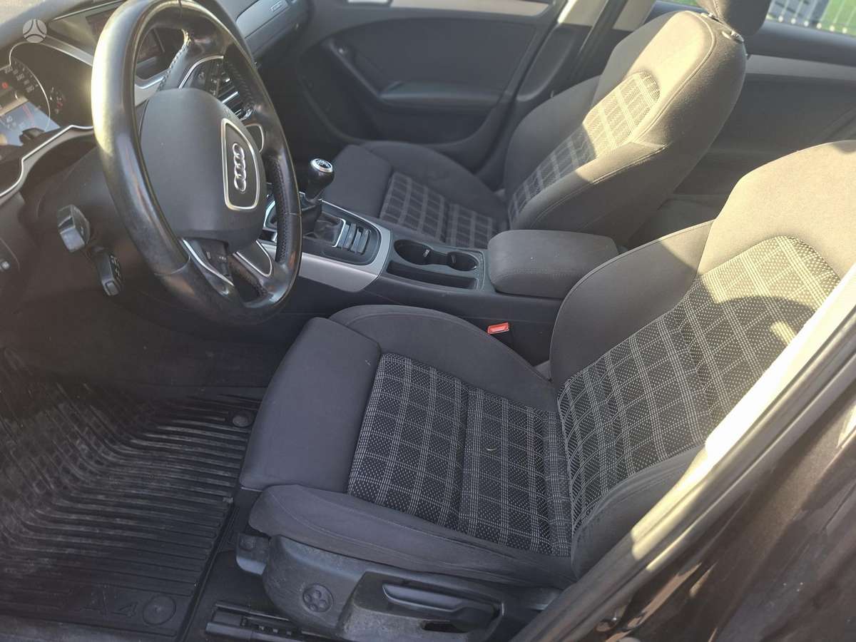Audi A4 2013 — photo 16