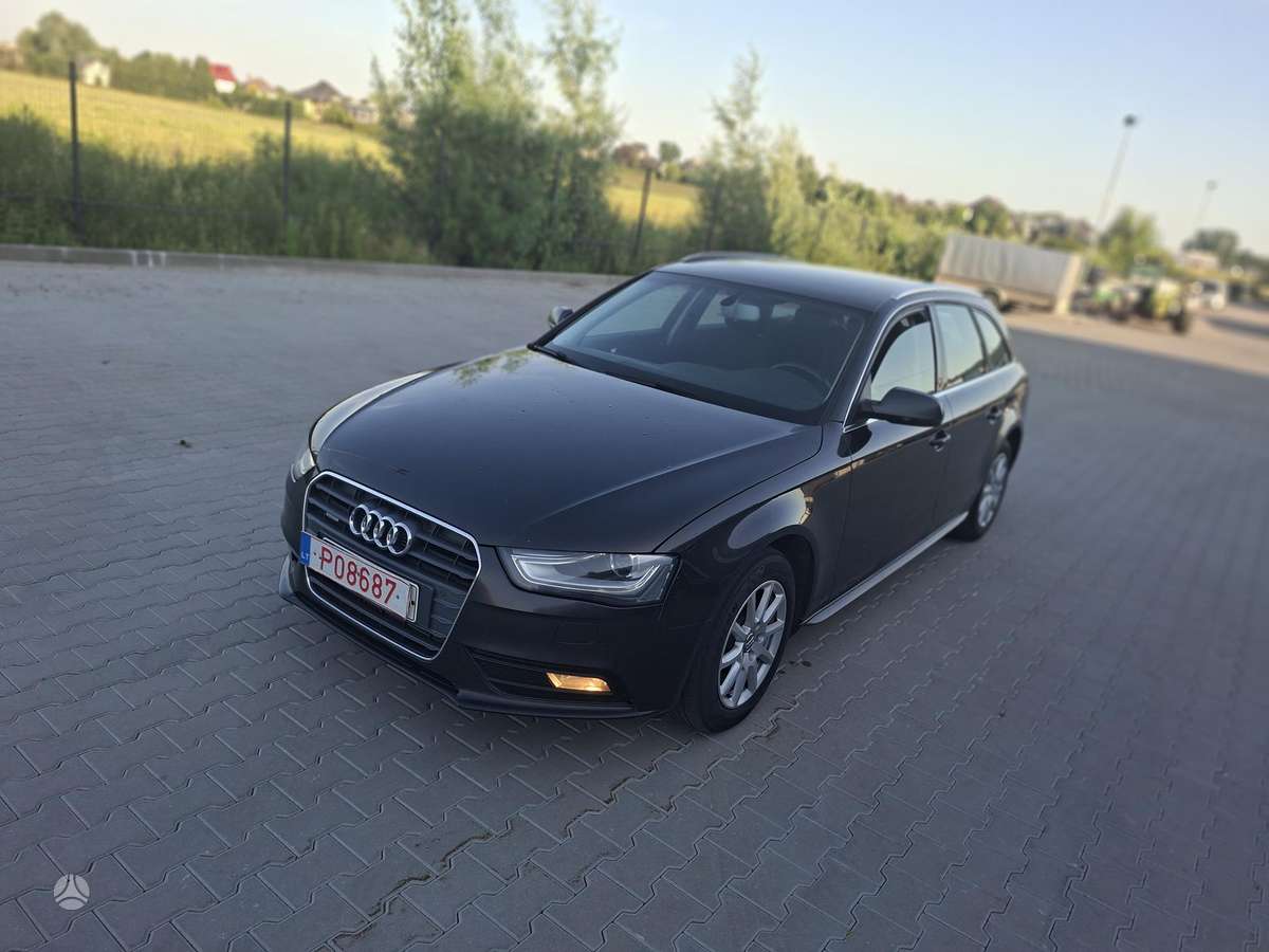 Audi A4 2013 — interior