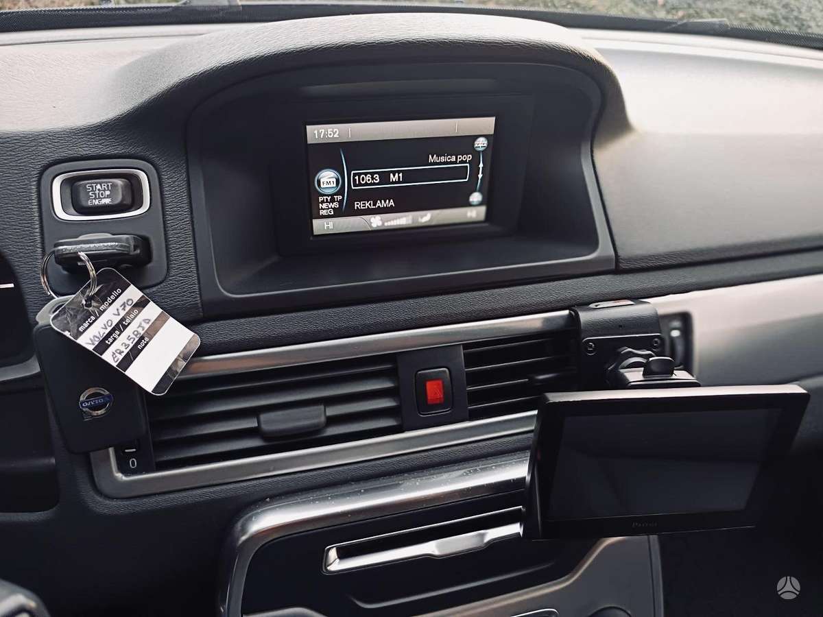 Volvo V70 2013 — photo 10