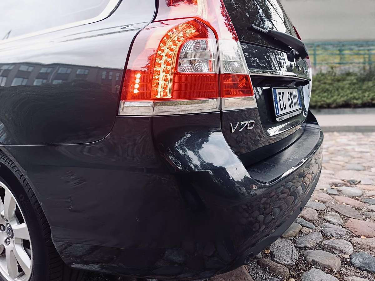 Volvo V70 2013 — photo 17