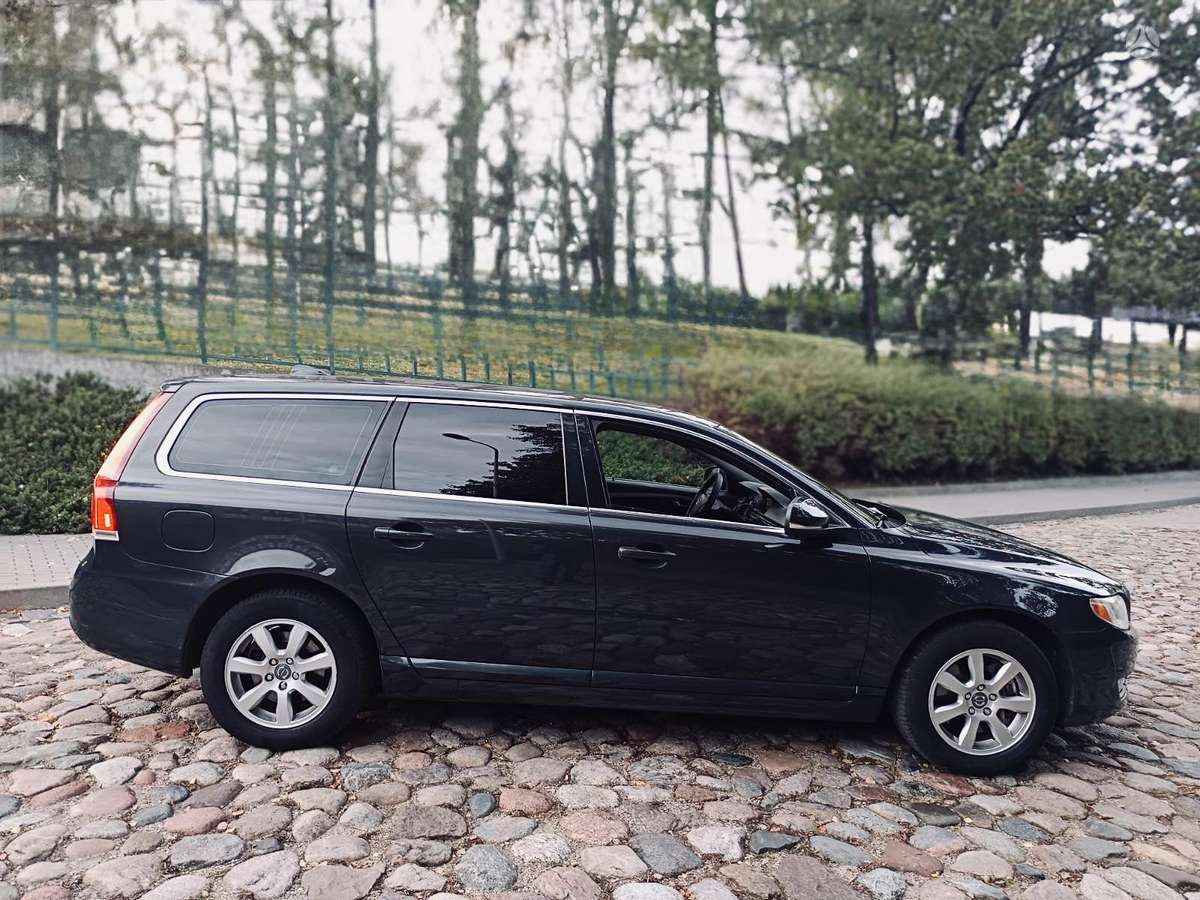 Volvo V70 2013 — photo 26