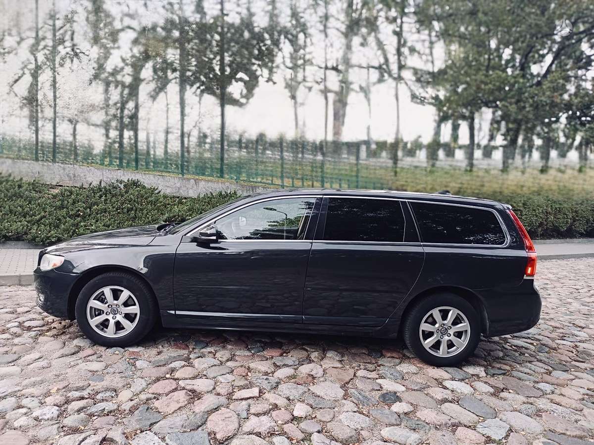Volvo V70 2013 — photo 29