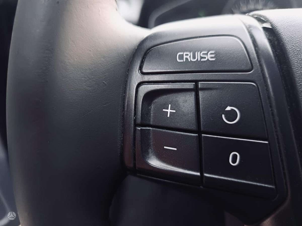 Volvo V70 2013 — photo 31
