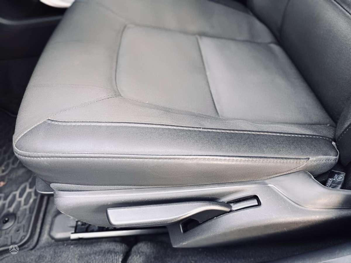 Volvo V70 2013 — photo 33