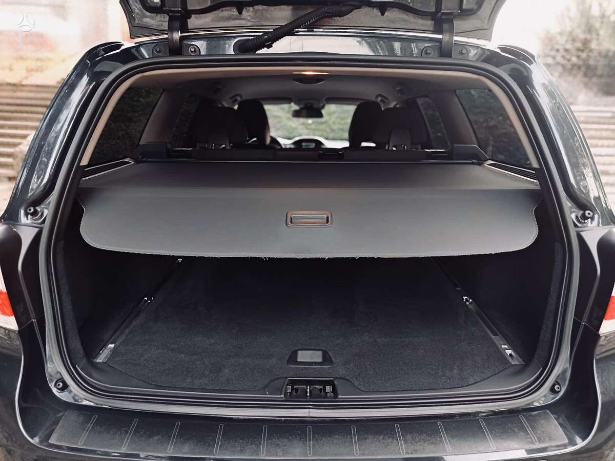 Volvo V70 2013 — photo 40