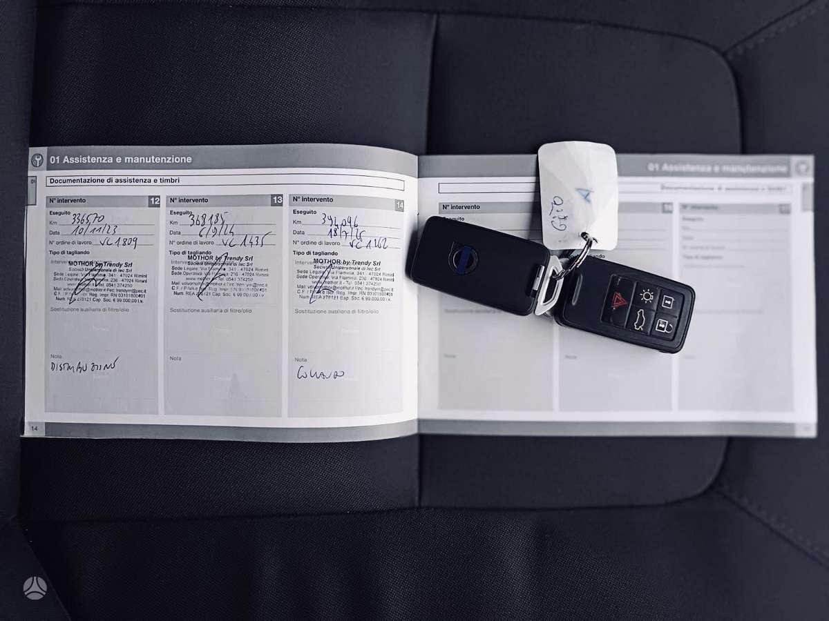 Volvo V70 2013 — photo 52