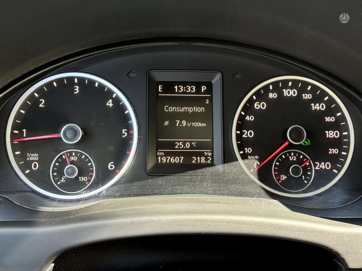Volkswagen Tiguan 2009 — photo 10