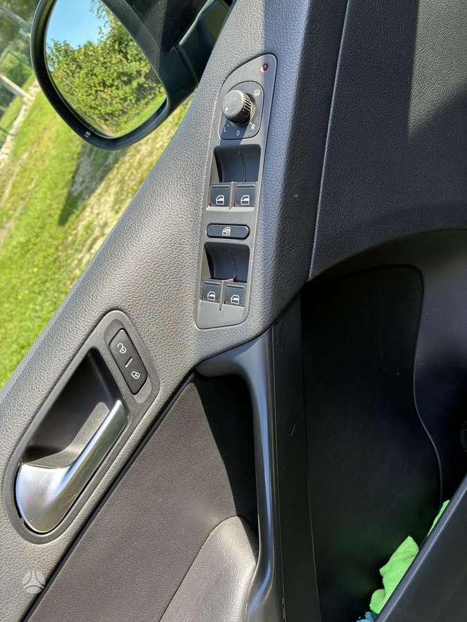 Volkswagen Tiguan 2009 — photo 13