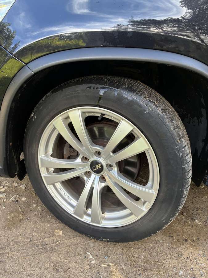 Volkswagen Tiguan 2009 — photo 16