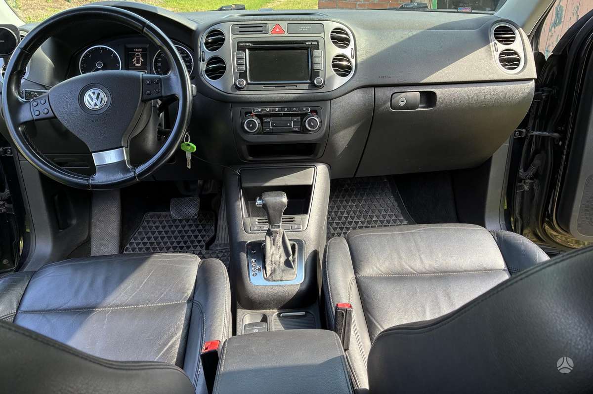 Volkswagen Tiguan 2009 — photo 9