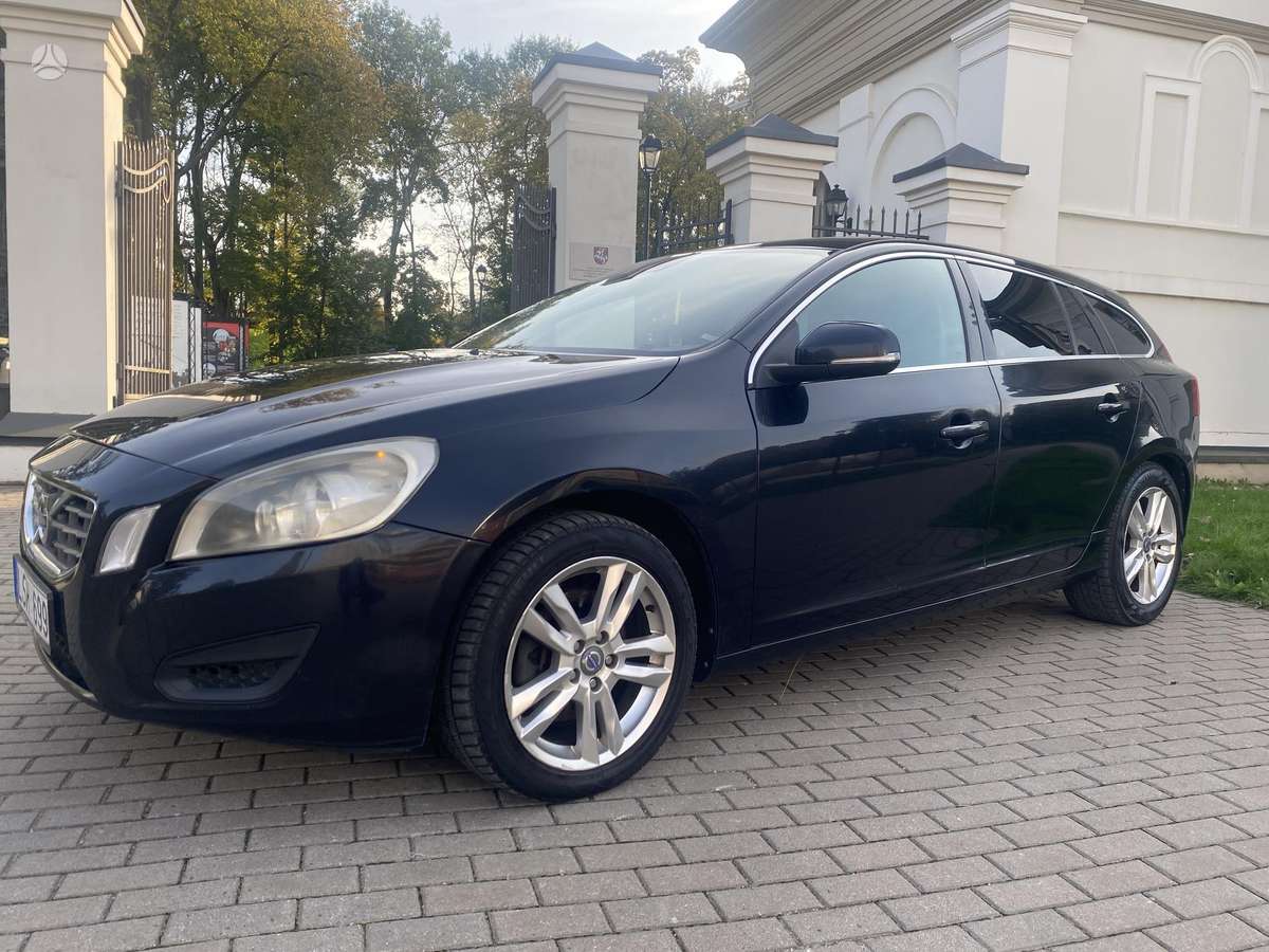 Volvo V60 2012 — engine 1984 cm³, 163 HP (120kW)
