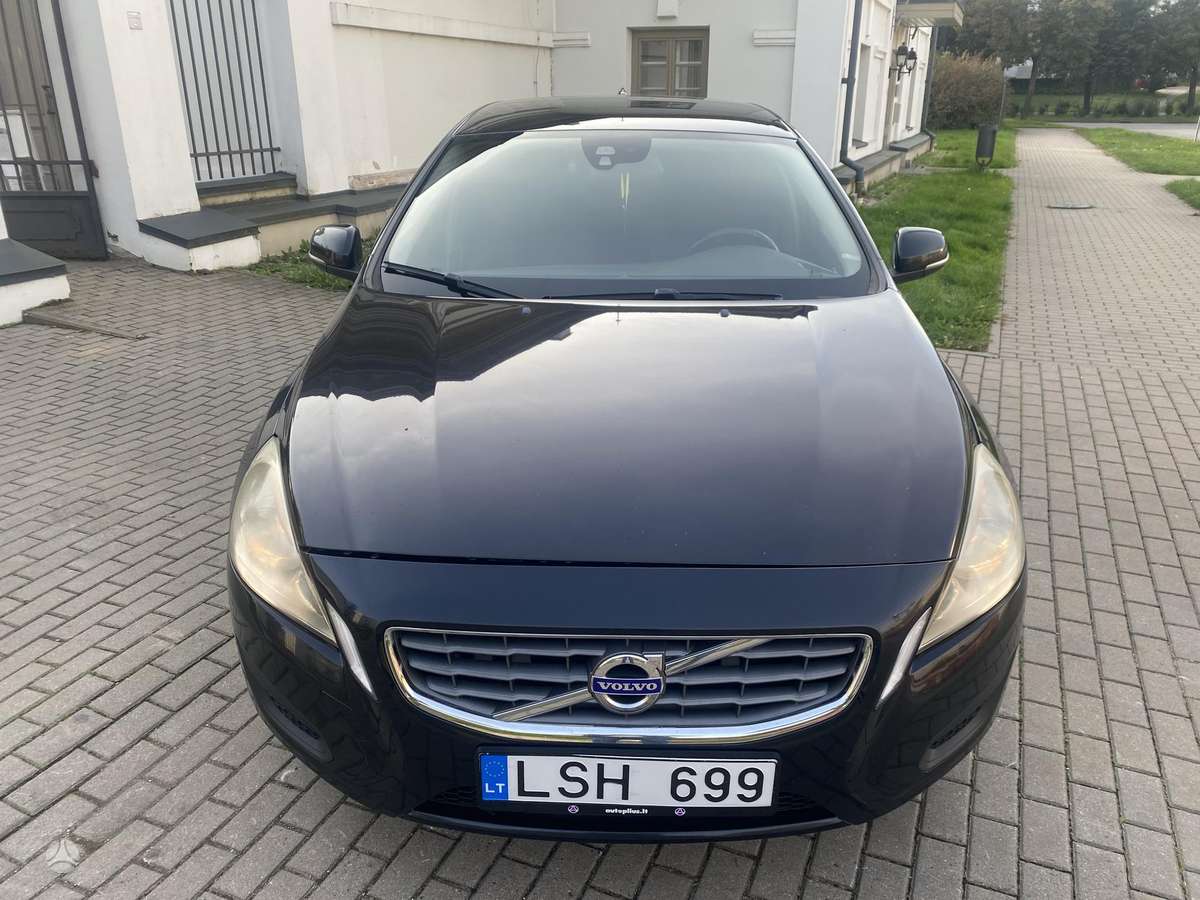 Volvo V60 2012 — photo 6