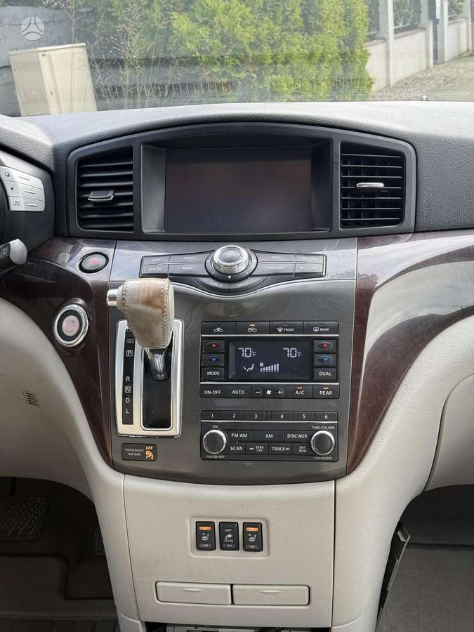 Nissan Quest 2012 — photo 8