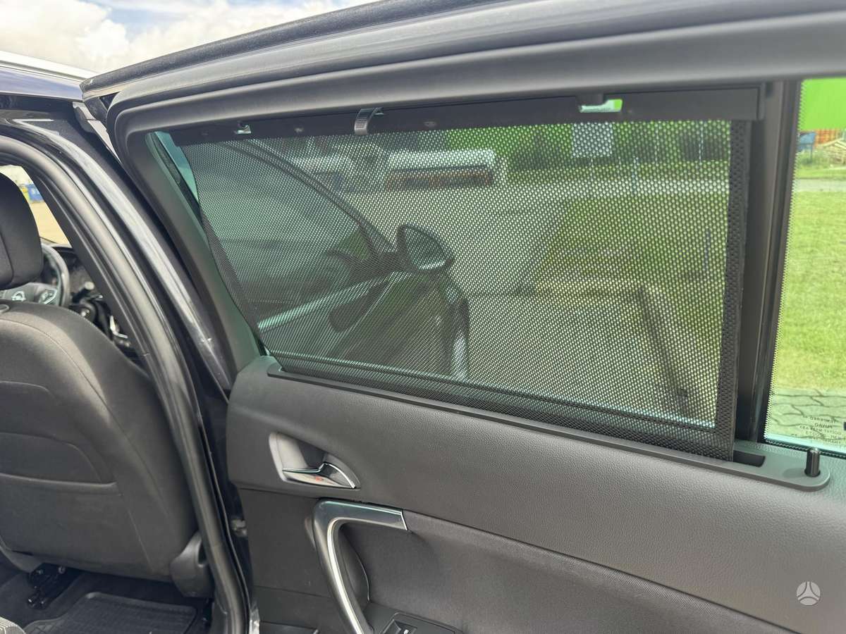 Opel Insignia 2015 — photo 12
