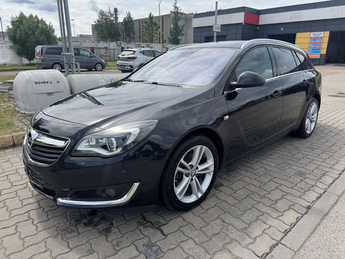 Opel Insignia 2015 — interior