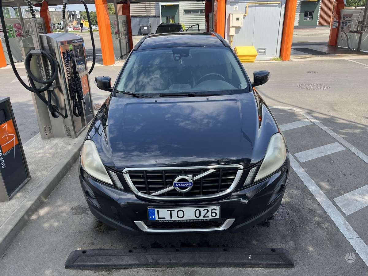 Volvo XC60 2010 — двигун 2400 cm³, 163 HP (120kW)