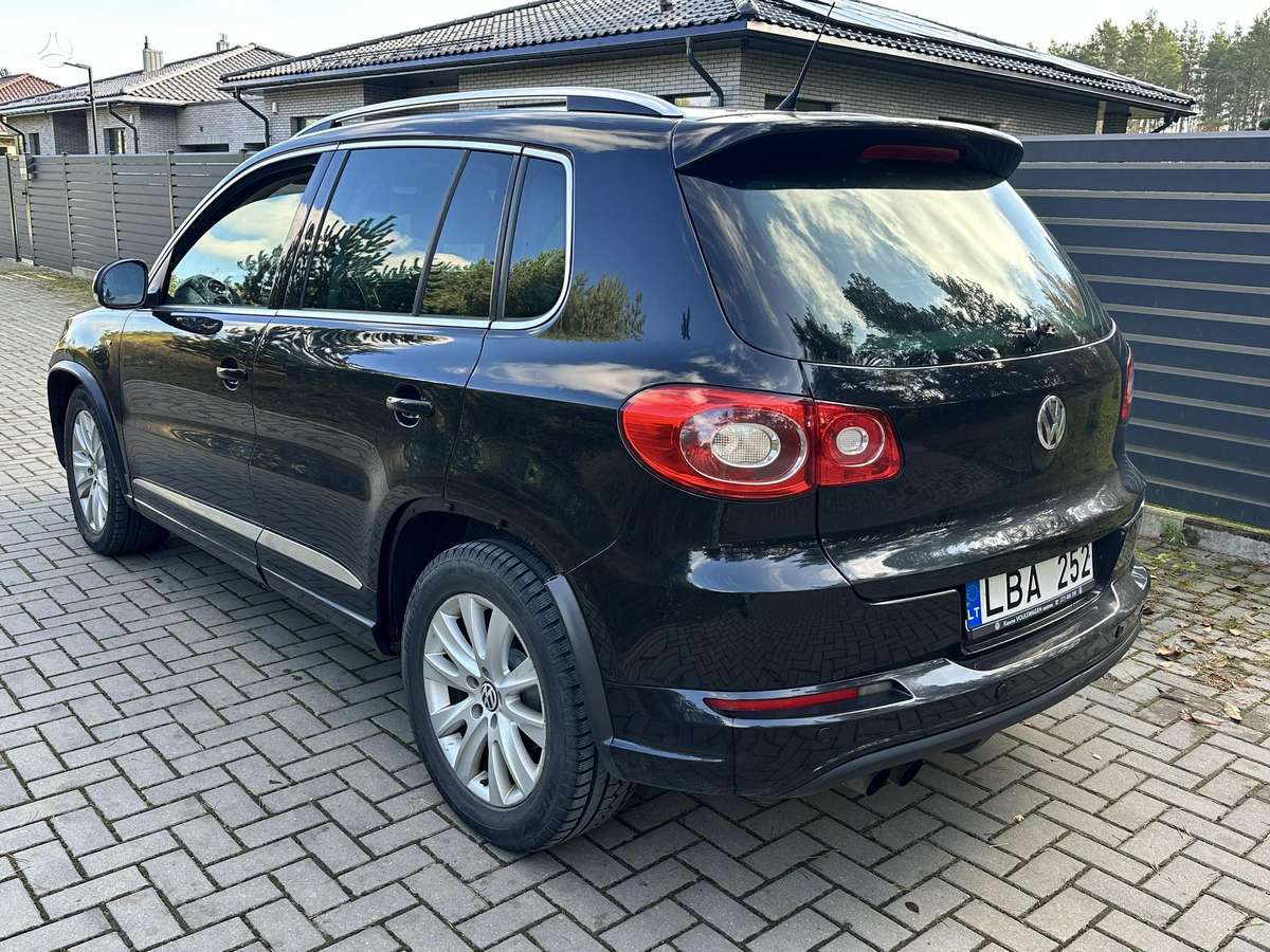 Volkswagen Tiguan 2009 — engine 1968 cm³, 140 HP (103kW)