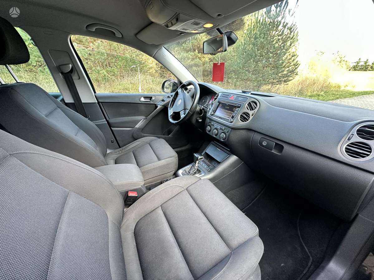 Volkswagen Tiguan 2009 — photo 8