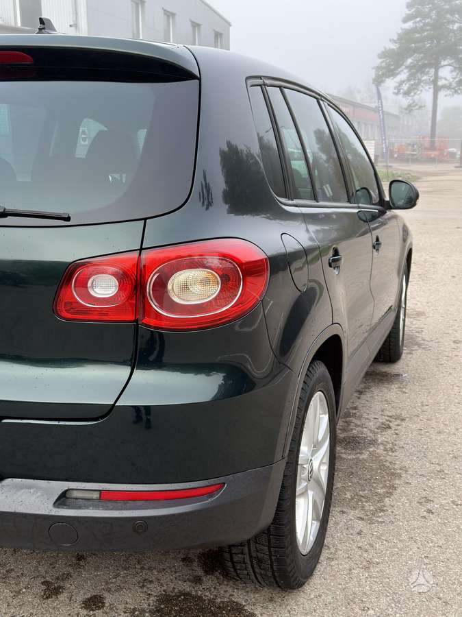 Volkswagen Tiguan 2010 — photo 17