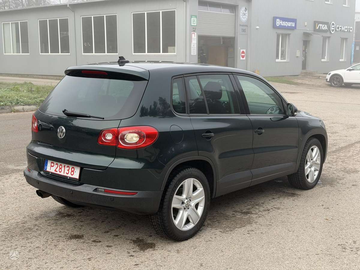 Volkswagen Tiguan 2010 — engine 1968 cm³, 140 HP (103kW)