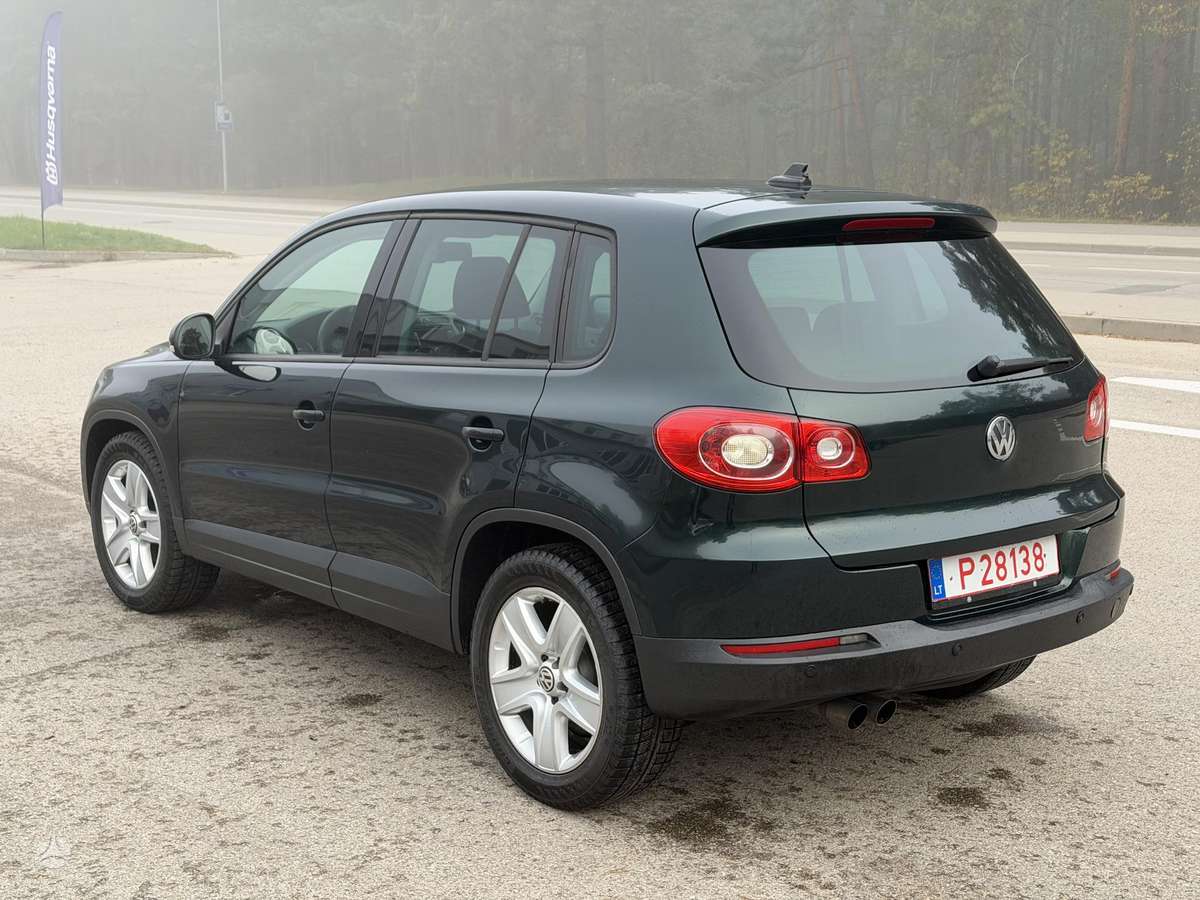 Volkswagen Tiguan 2010 — photo 8