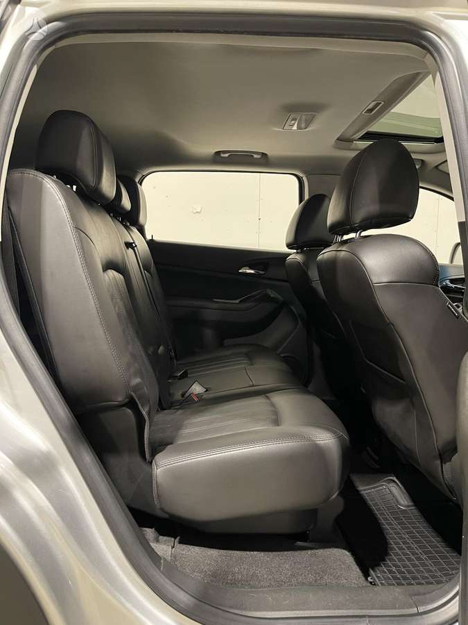 Chevrolet Orlando 2013 — photo 22