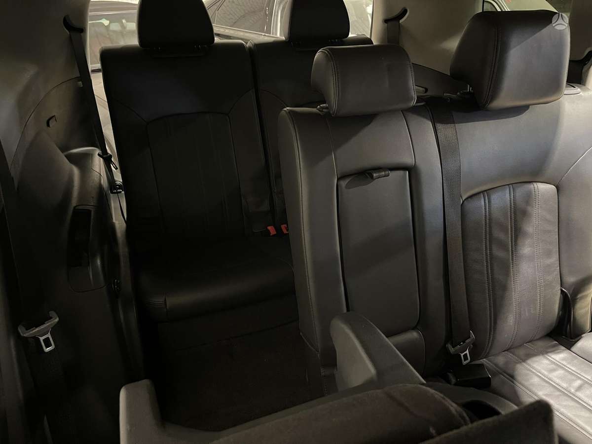 Chevrolet Orlando 2013 — interior