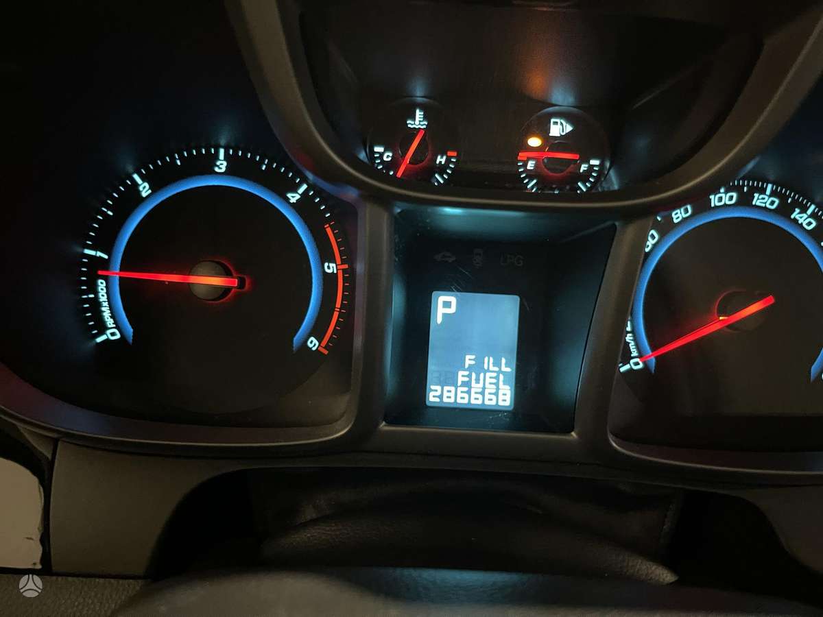 Chevrolet Orlando 2013 — photo 31