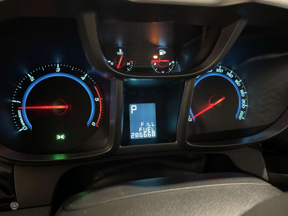 Chevrolet Orlando 2013 — photo 37