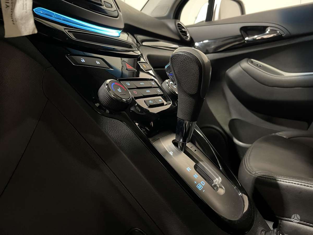 Chevrolet Orlando 2013 — photo 42