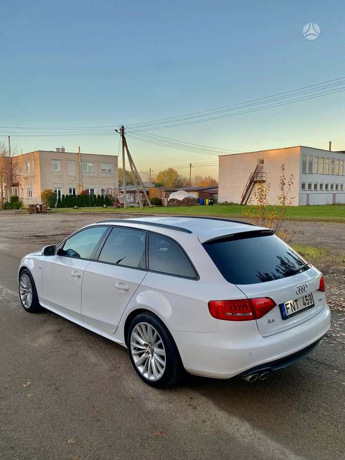 Audi A4 2011 — interior