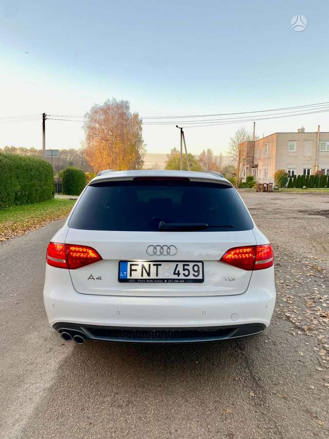 Audi A4 2011 — photo 5