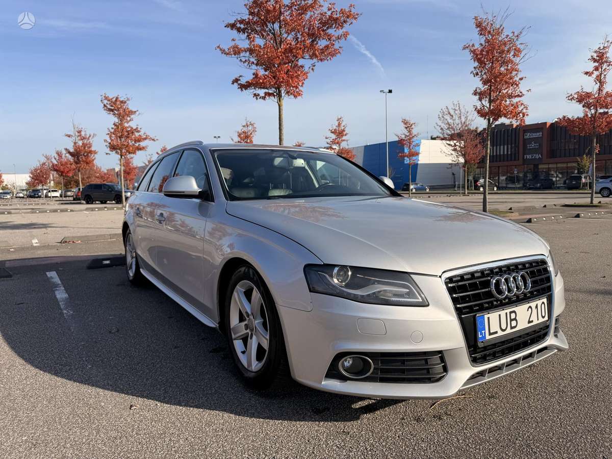 Audi A4 2008 — вигляд ззаду