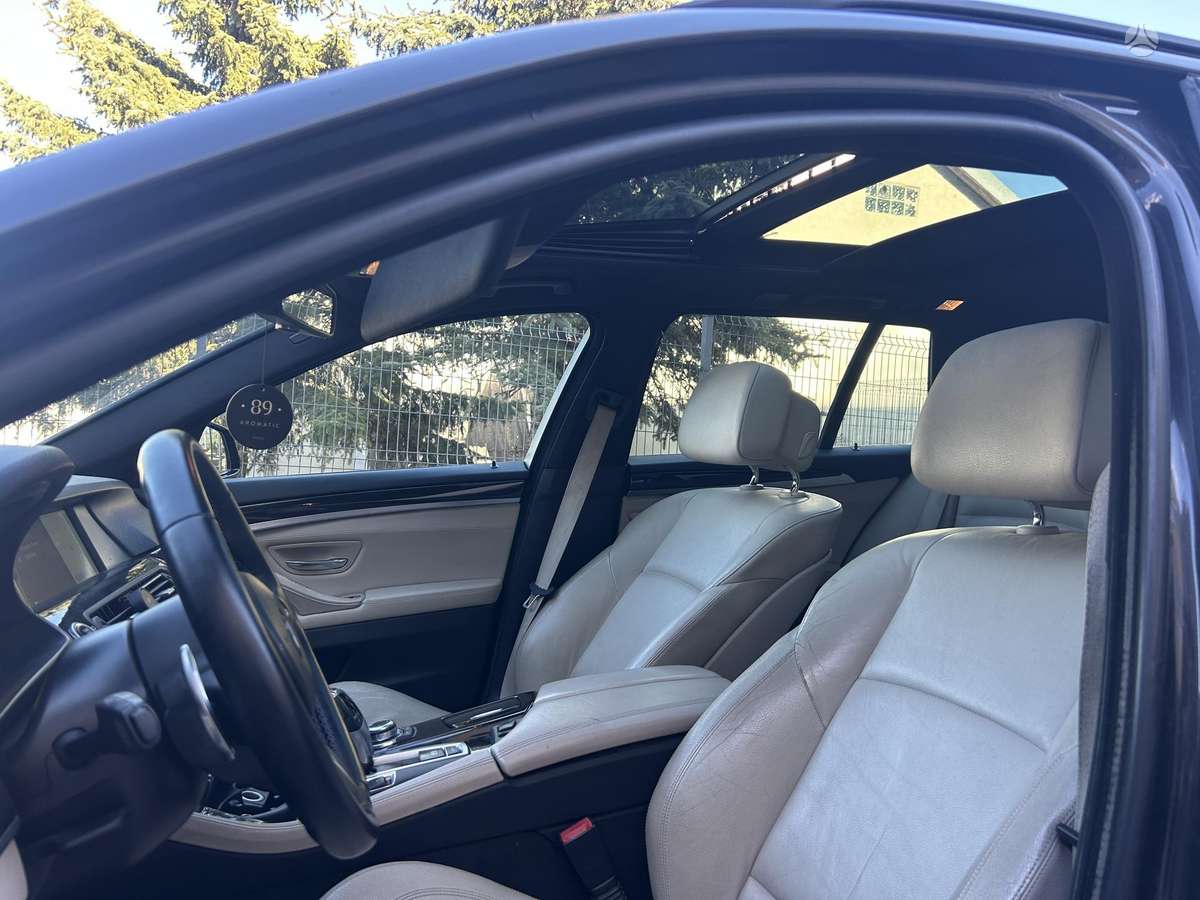 BMW 520 2012 — photo 10