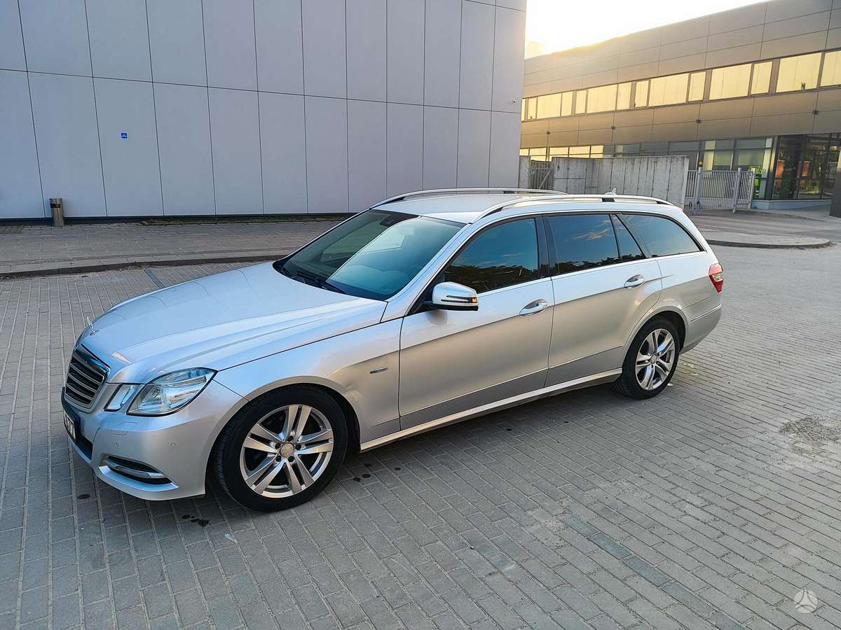 Mercedes-Benz E200 2011 — двигун 2143 cm³, 136 HP (100kW)