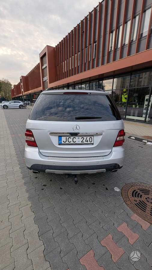 Mercedes-Benz ML320 2007 — двигун 224 HP (165kW)