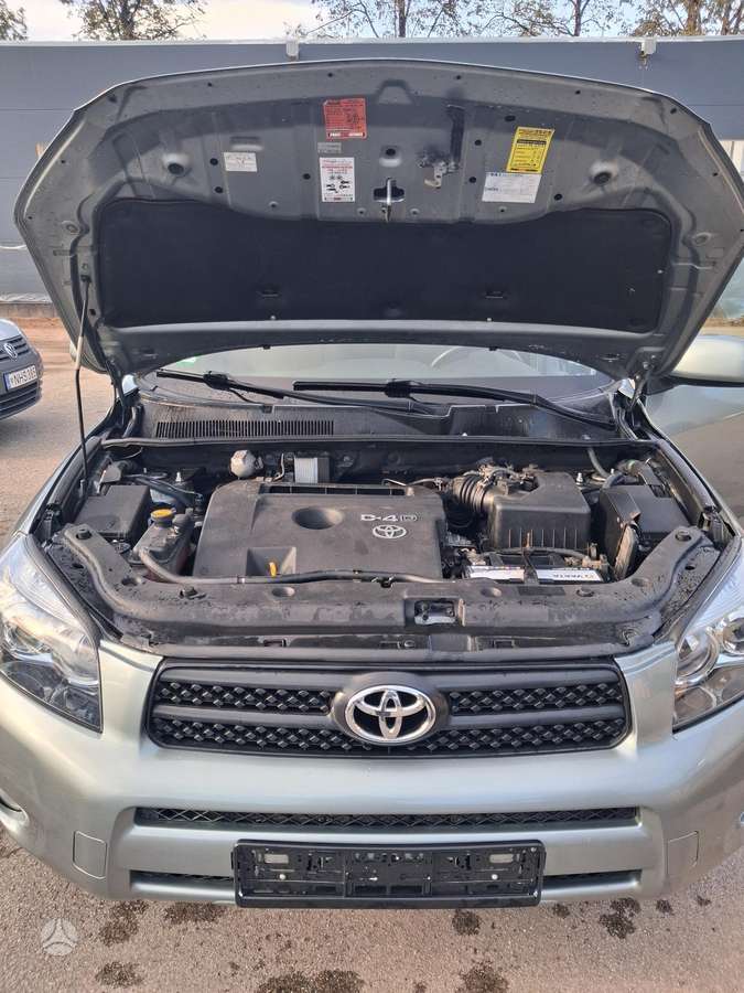 Toyota RAV4 2015 — фото 7