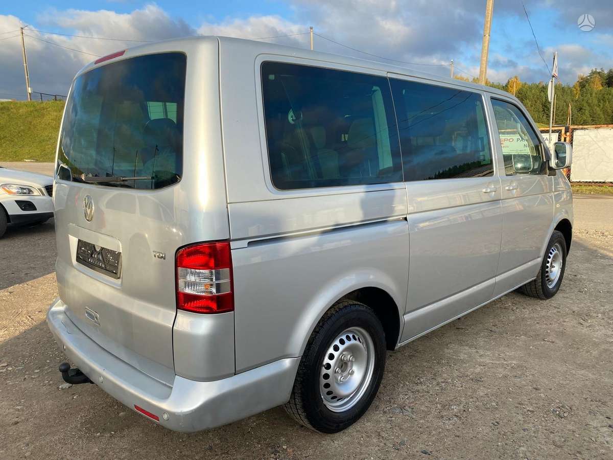Volkswagen Caravelle 2005 — photo 6