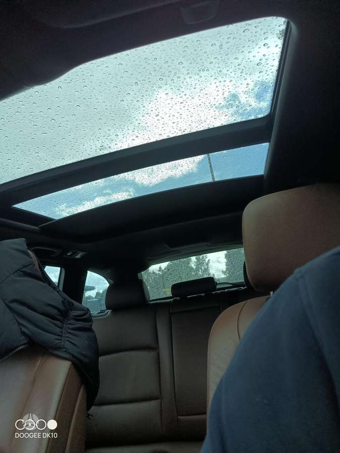 BMW 530 2011 — photo 14