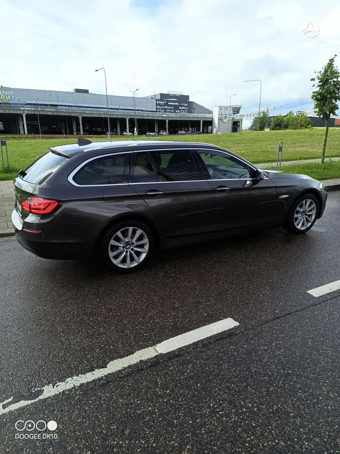 BMW 530 2011 — engine 2993 cm³, 204 HP (150kW)