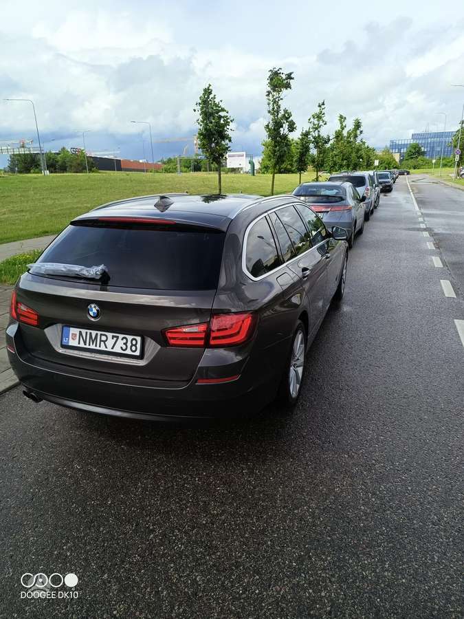 BMW 530 2011 — photo 5