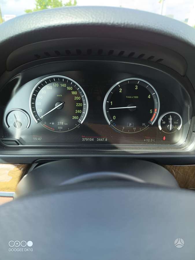 BMW 530 2011 — photo 6