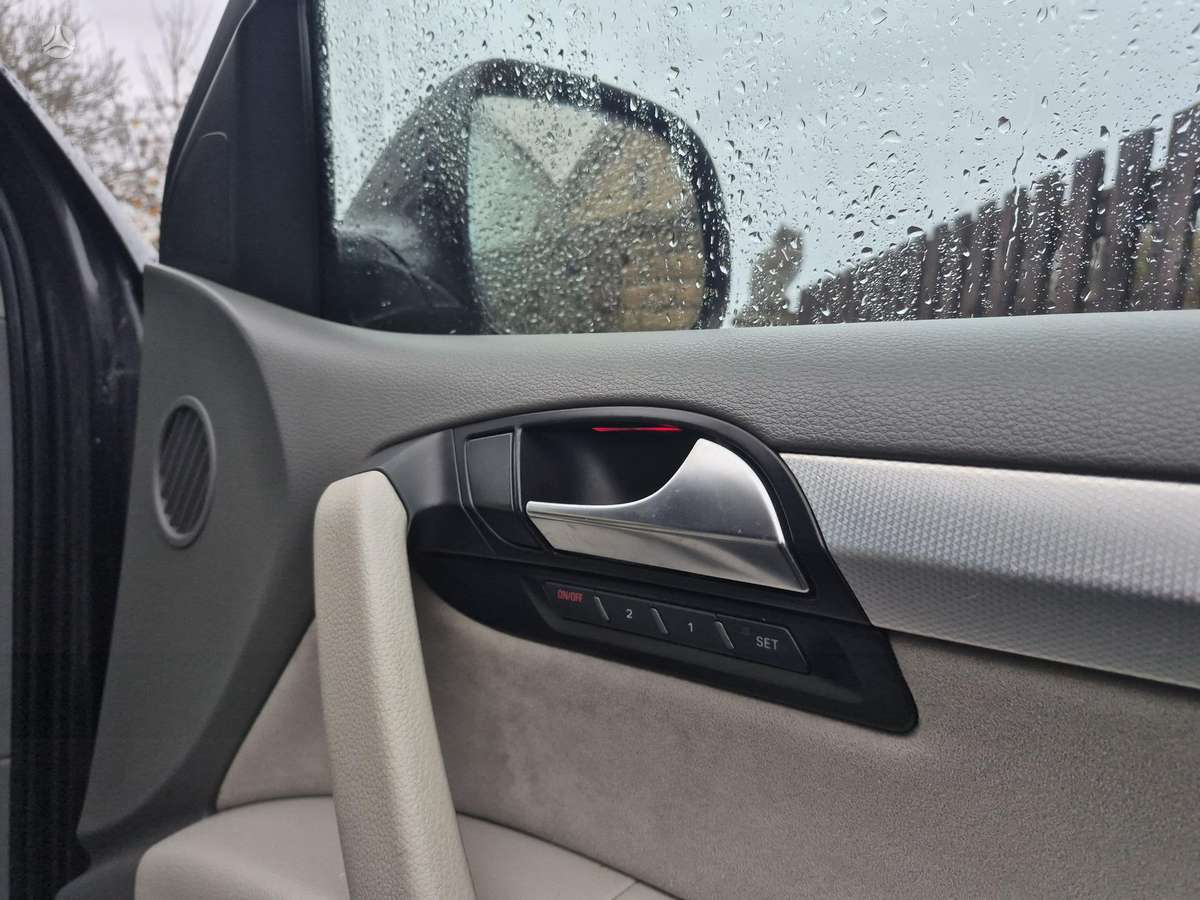 Audi Q7 2006 — photo 16