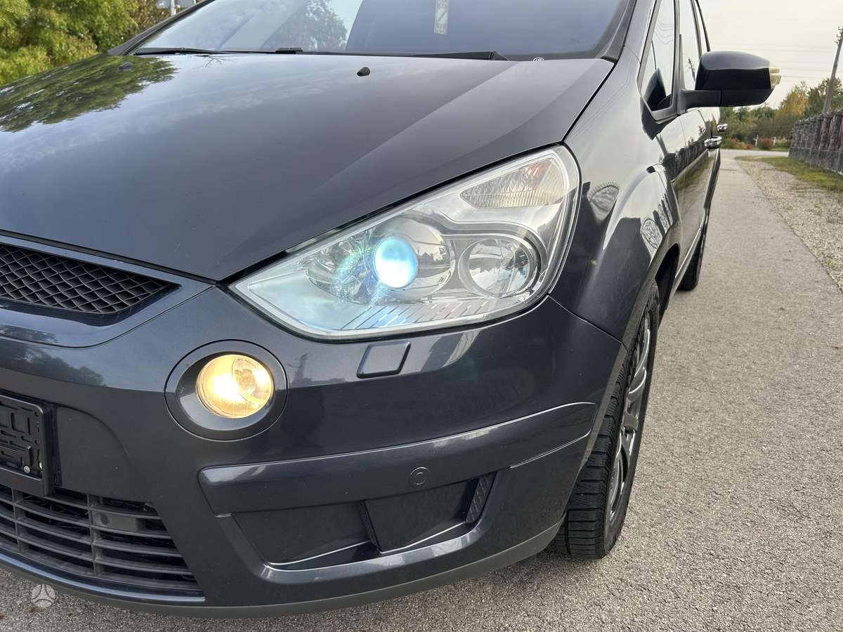 Ford S-MAX 2009 — photo 10