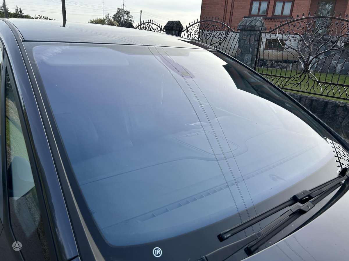 Ford S-MAX 2009 — photo 11