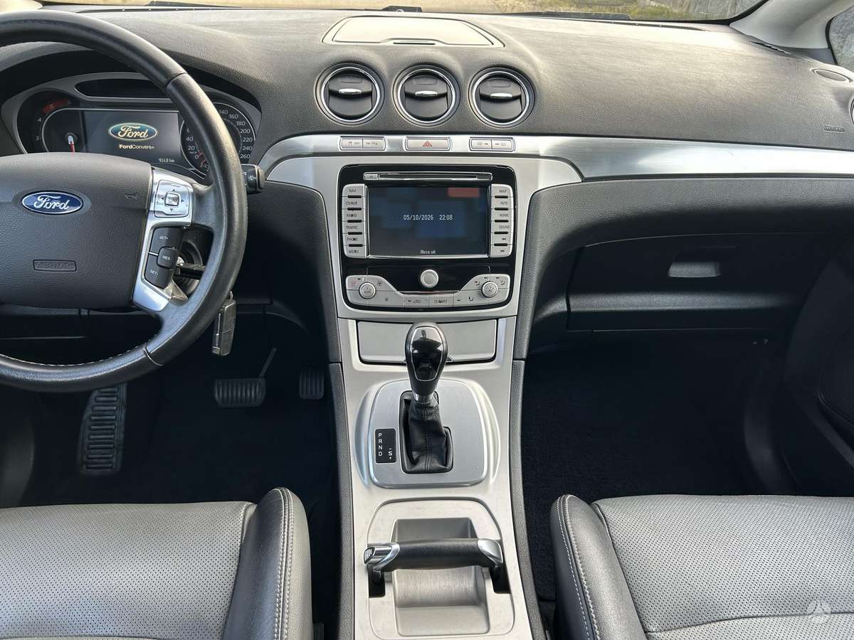 Ford S-MAX 2009 — photo 20