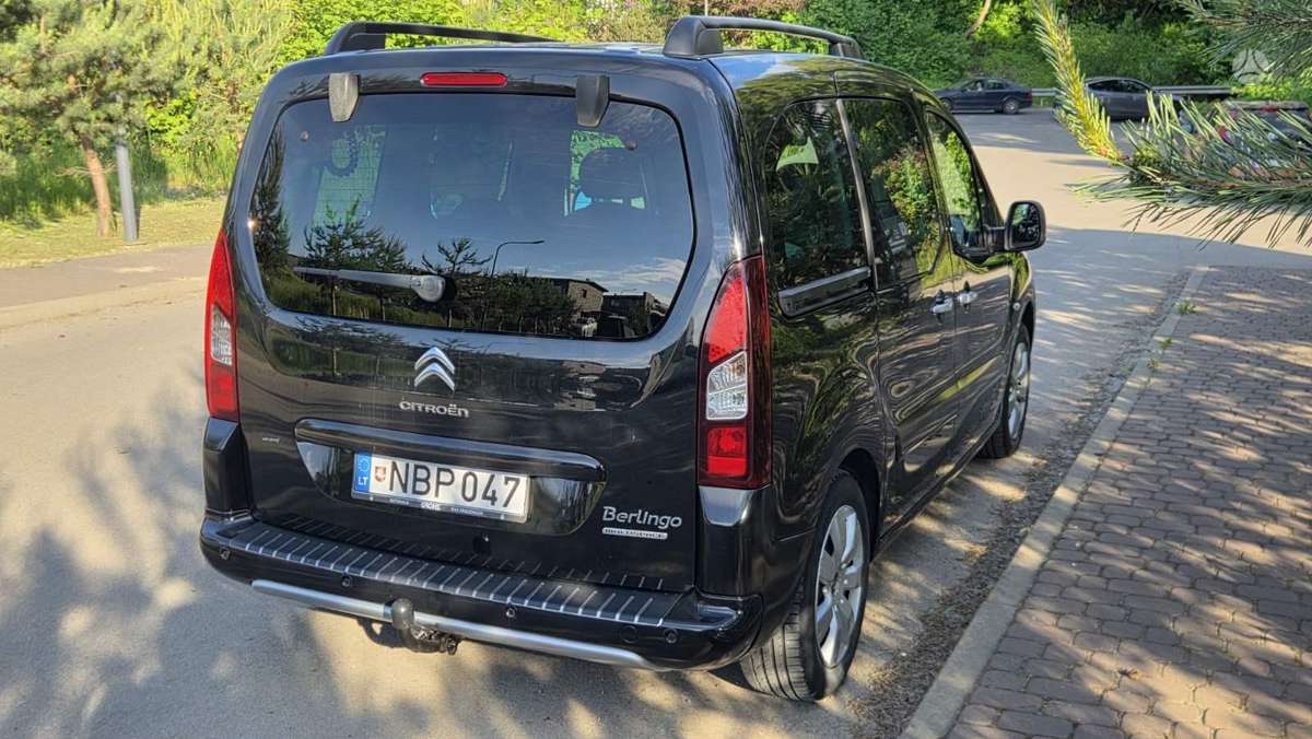 Citroen Berlingo 2014 — rear view