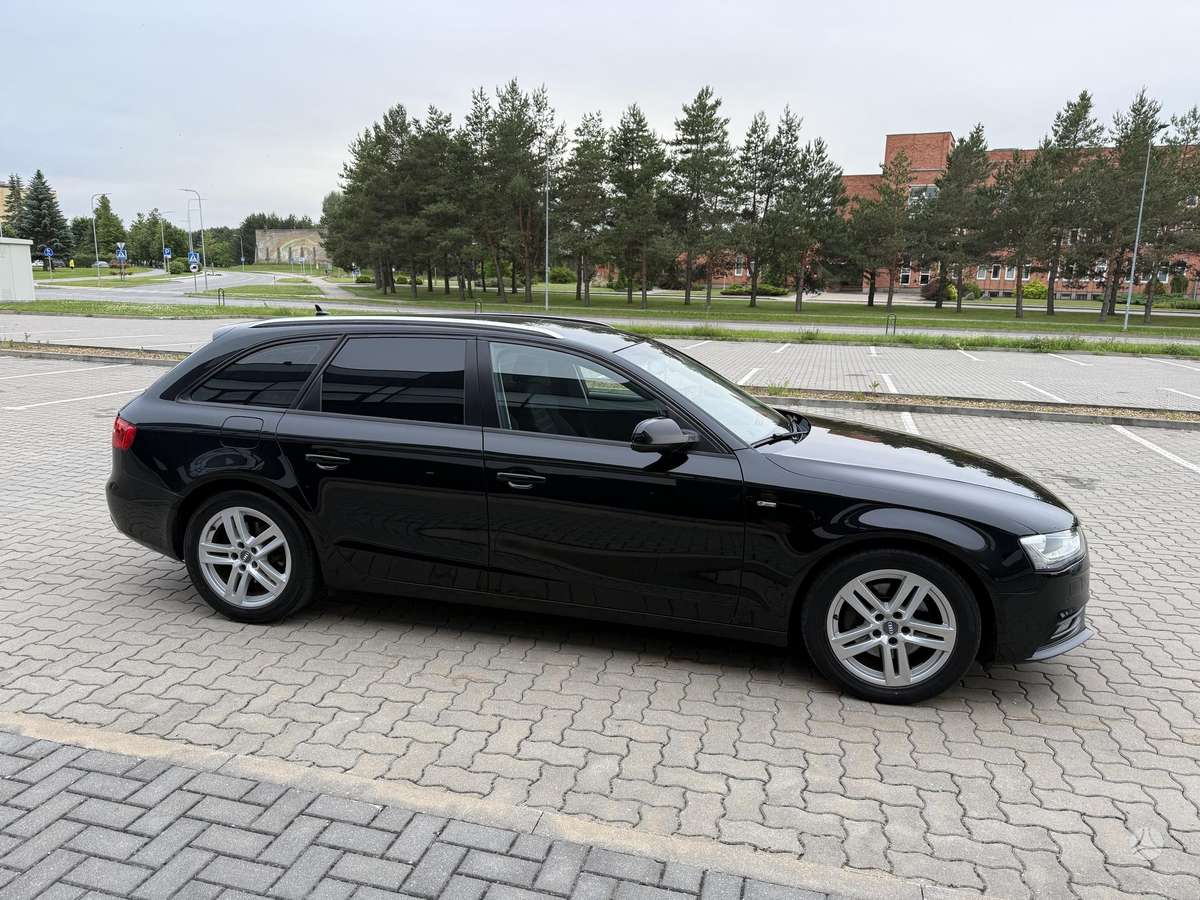 Audi A4 2012 — photo 13